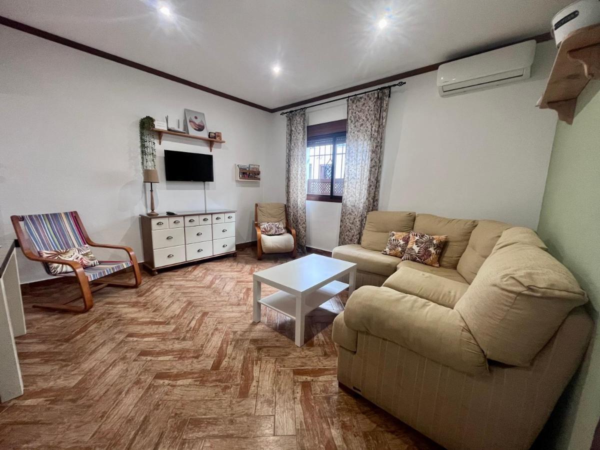 Casa Loli - Solo Familias Y Parejas Apartment โกนิล เด ลาฟรอนเตรา ภายนอก รูปภาพ